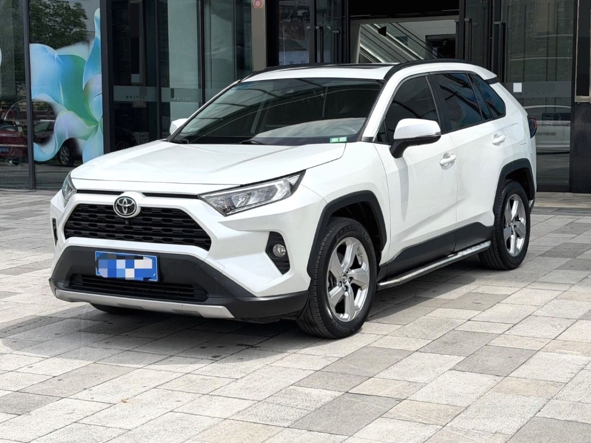 Toyota RAV4 2021